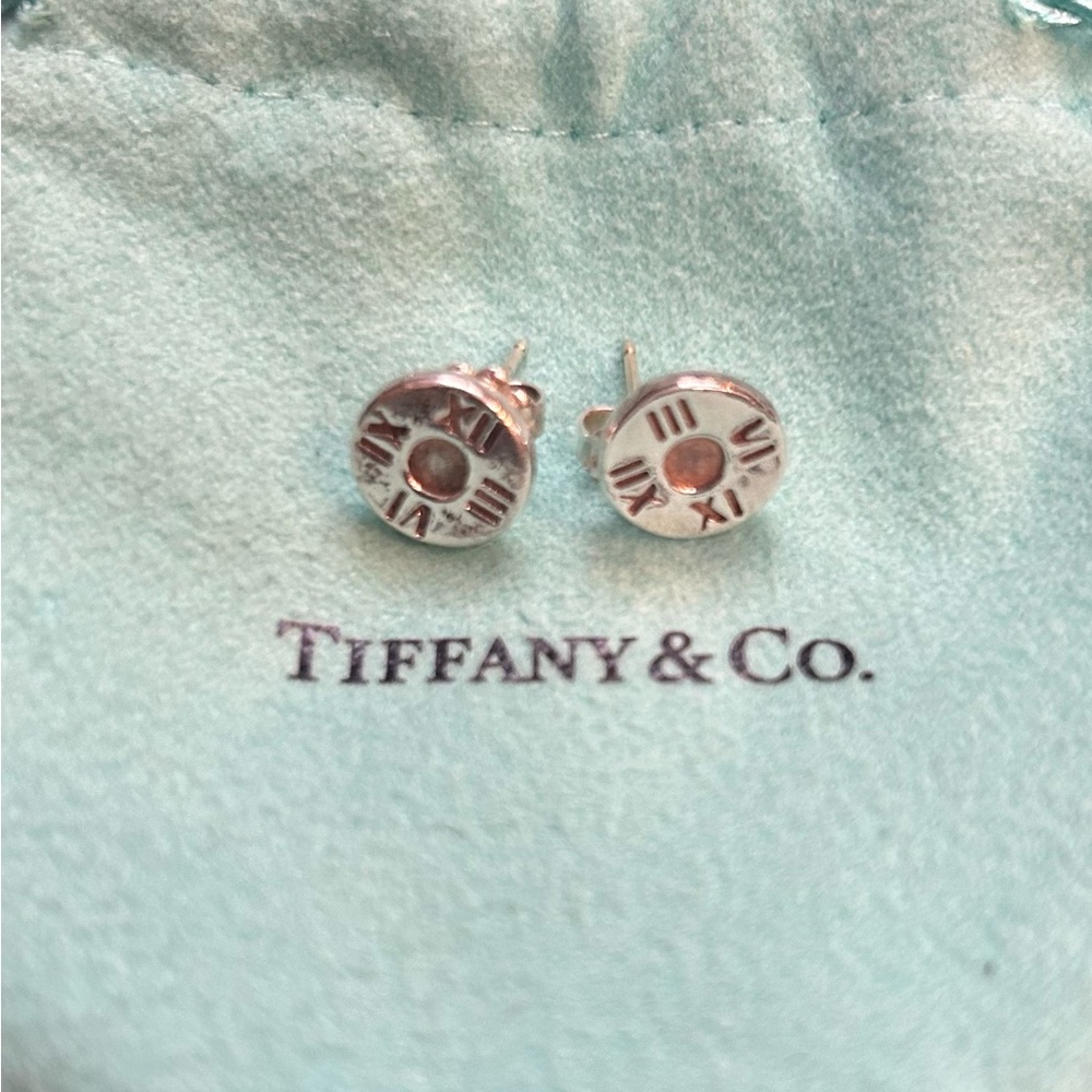 Tiffany & Co Atlas stud earrings